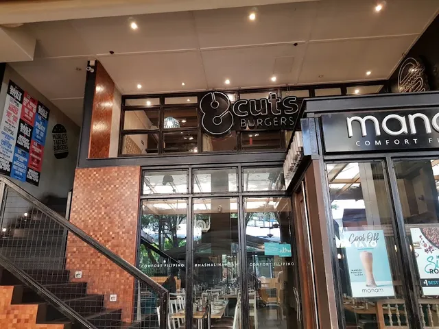 8 Cuts Burger Salcedo in Makati